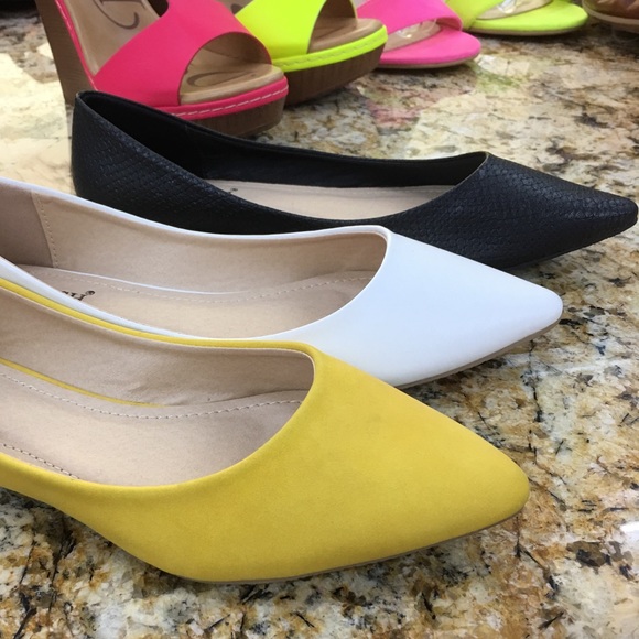 Cherish Shoes Cherish Yellow Pointed Toe Comfort Flat Loafer 8